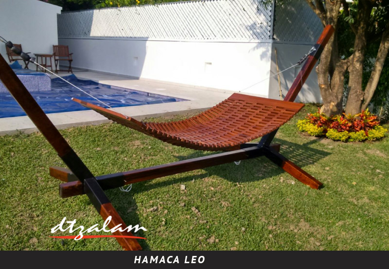 hamaca de madera